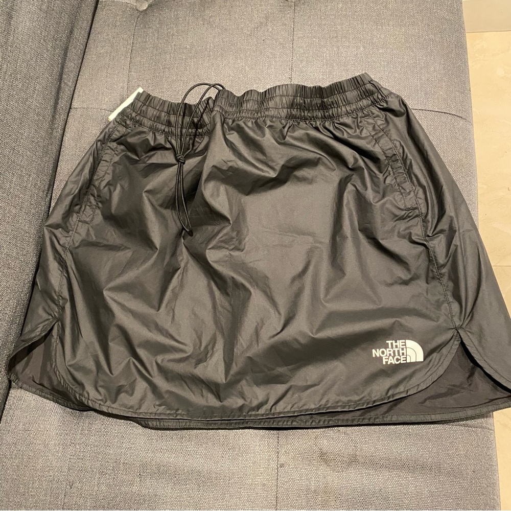 North face nylon black skirt